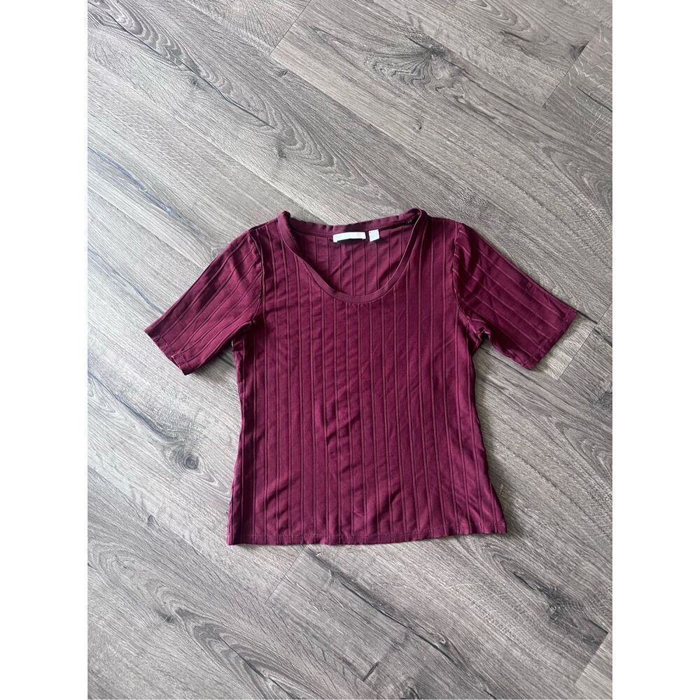 Hugo Boss Maroon Burgundy Ribbed Short Sleeve Scoop Neck Blouse, Size Large